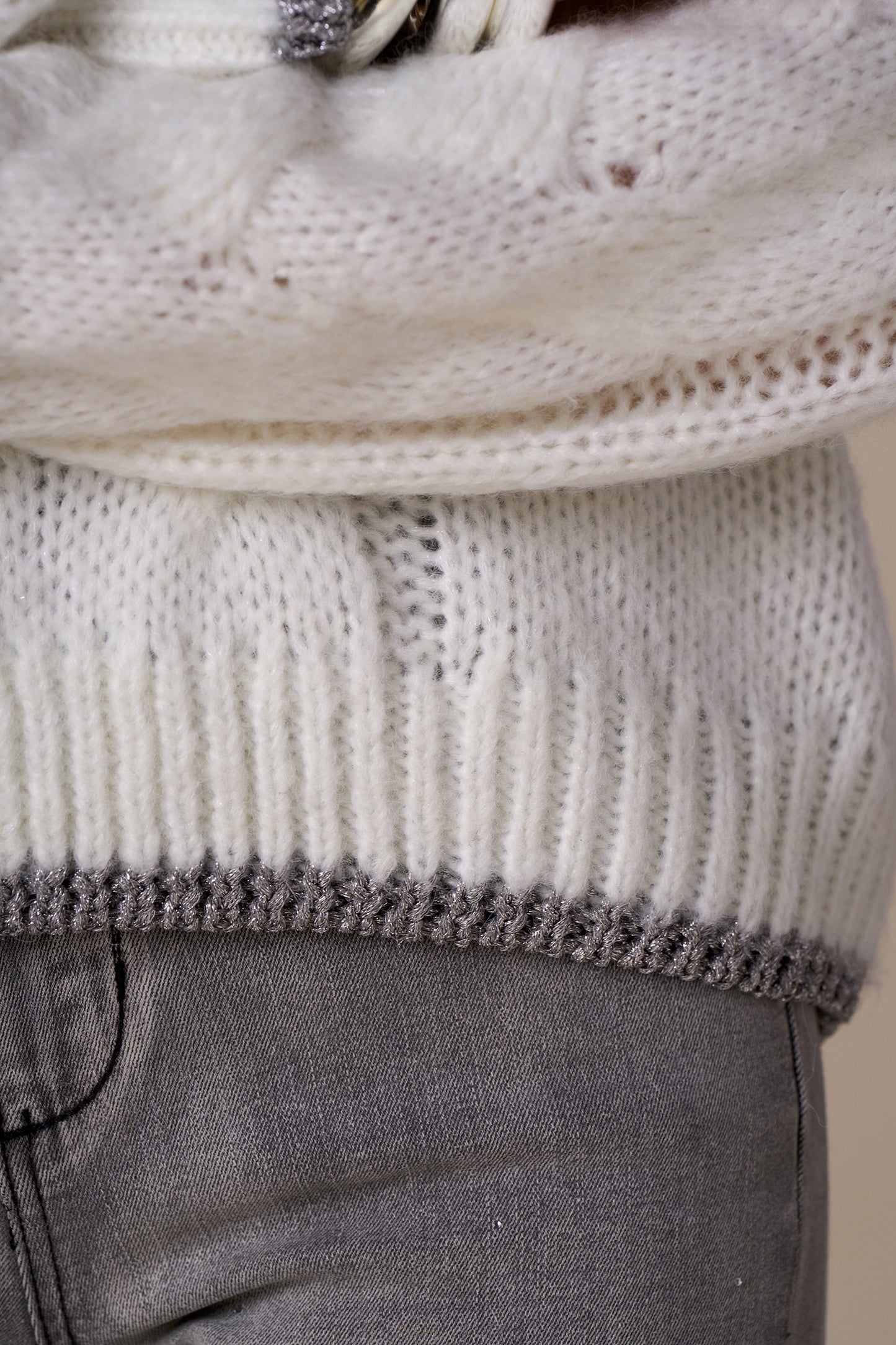 Pull col roulé épaules dénudées lurex CLARA - gris