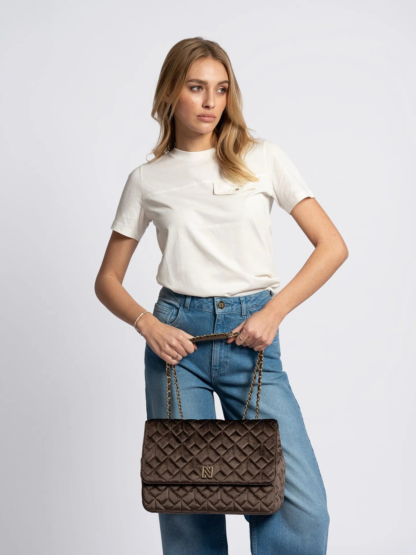 Sac à bandoulière en velours AVRIL VELVET - café