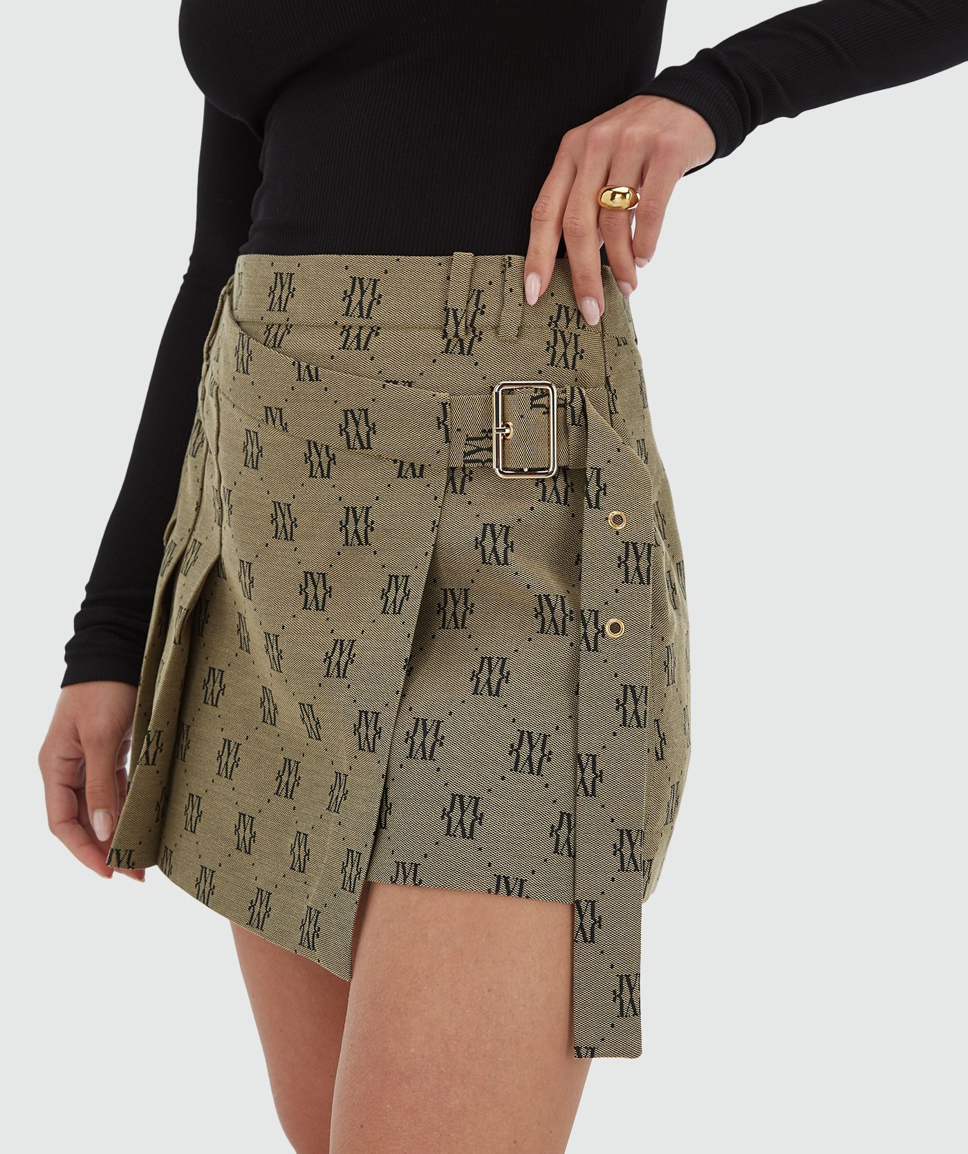 Jupe-short taille mi-haute avec logo ISADEE - beige noir