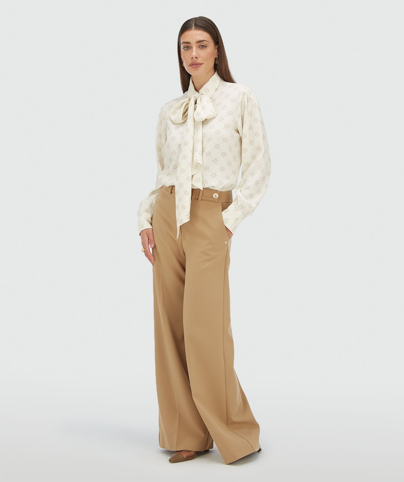 Chemisier regular fit avec logo imprimé SYDNEY - crème blanc marron clair