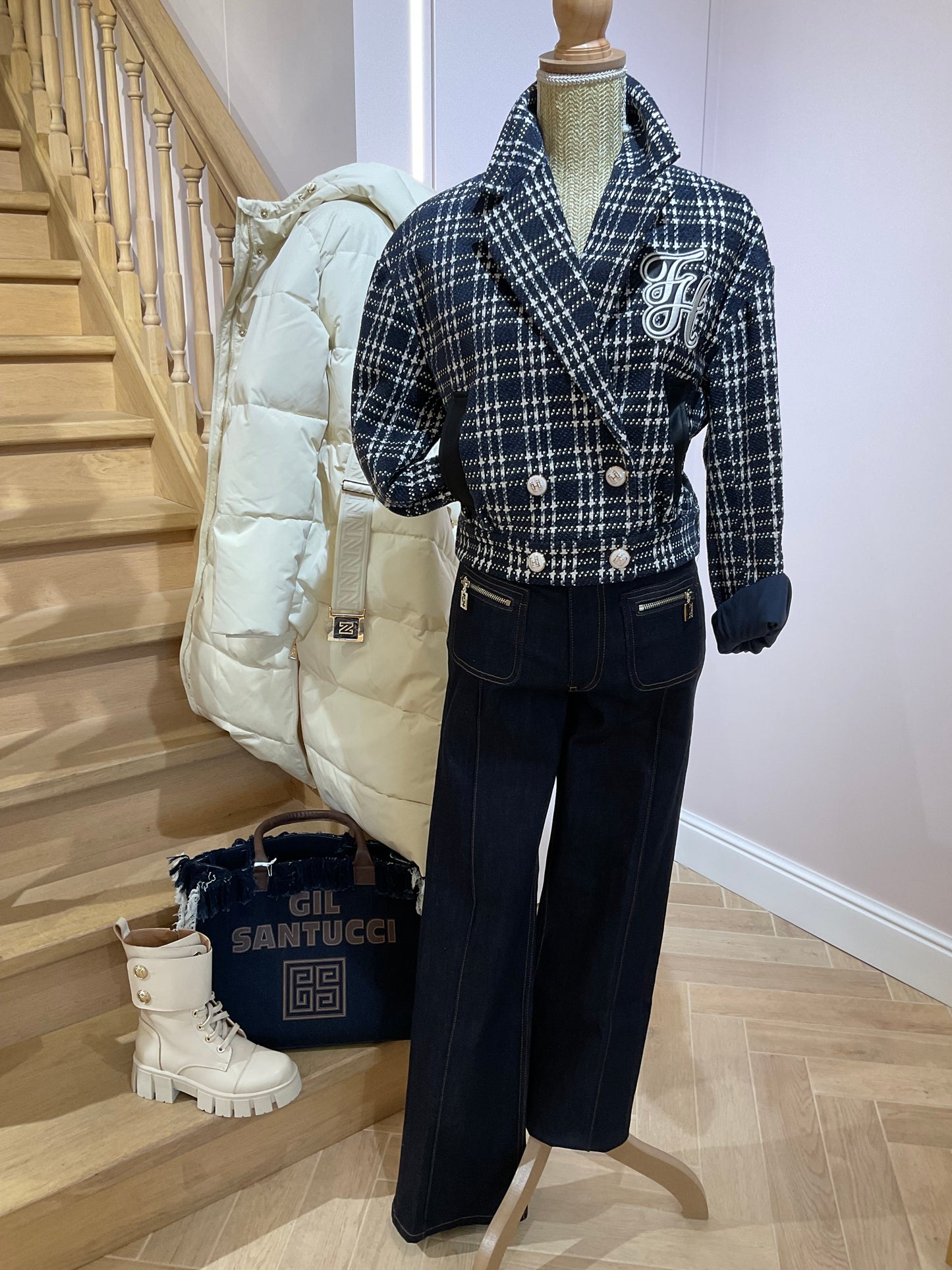 Jeans avec détails logo et poches JUDITH - bleu foncé