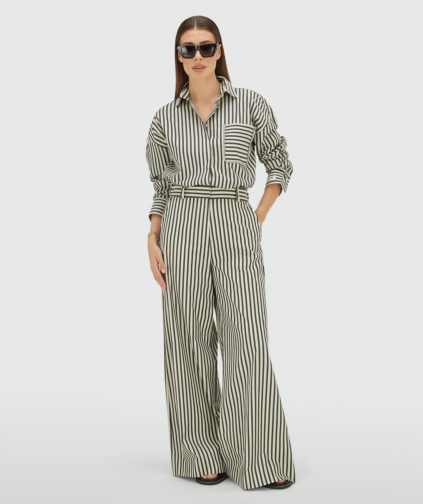Pantalon taille moyenne à jambes larges avec rayures ODESSA - rayure bleu foncé