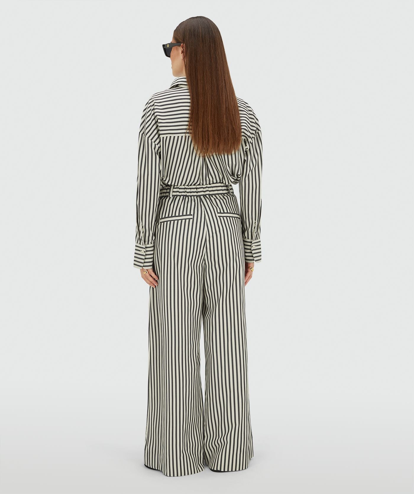 Pantalon taille moyenne à jambes larges avec rayures ODESSA - rayure bleu foncé